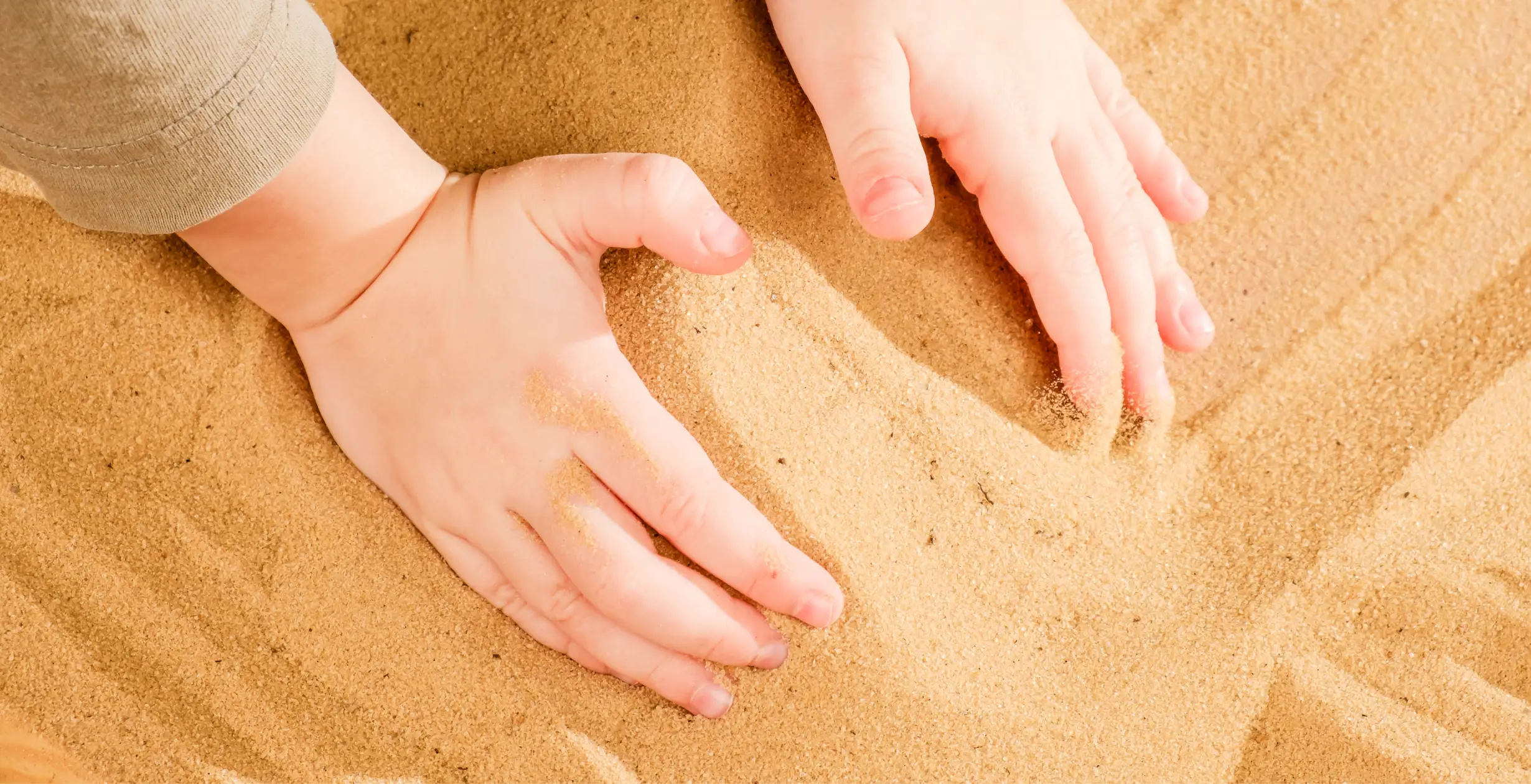 Песочная терапия: что это такое и кому поможет